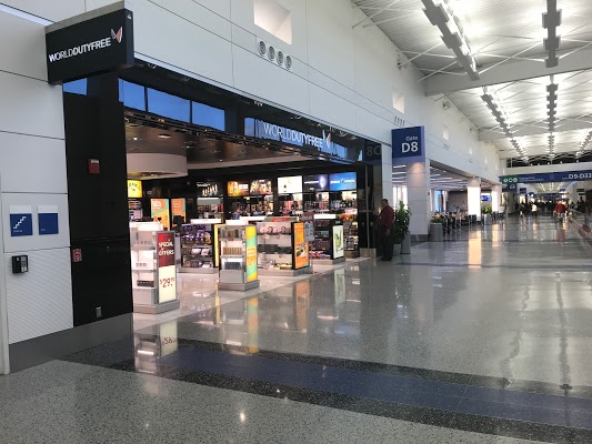 world-duty-free-at-detroit-metro-airport